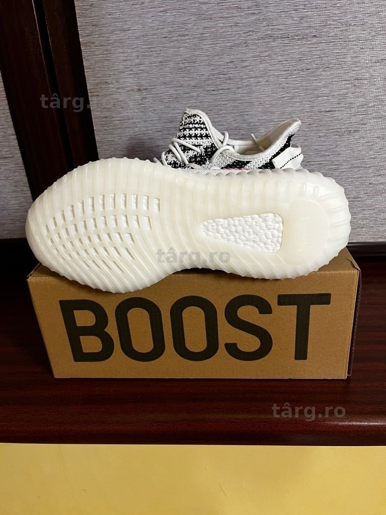Adidas yeezy boost sply zebra 4