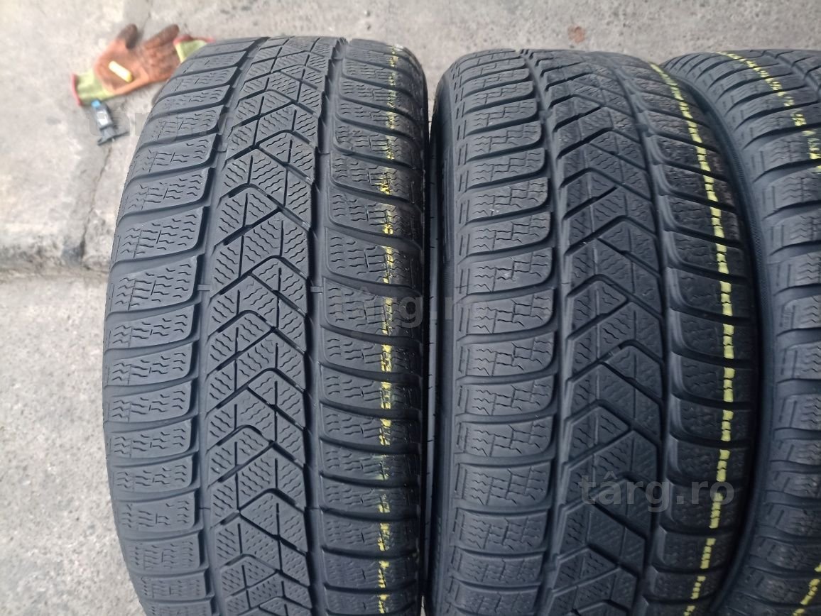 4 anvelope de iarna Pirelli 225/45 R19 2xdot 3018 2xdot 2420 2