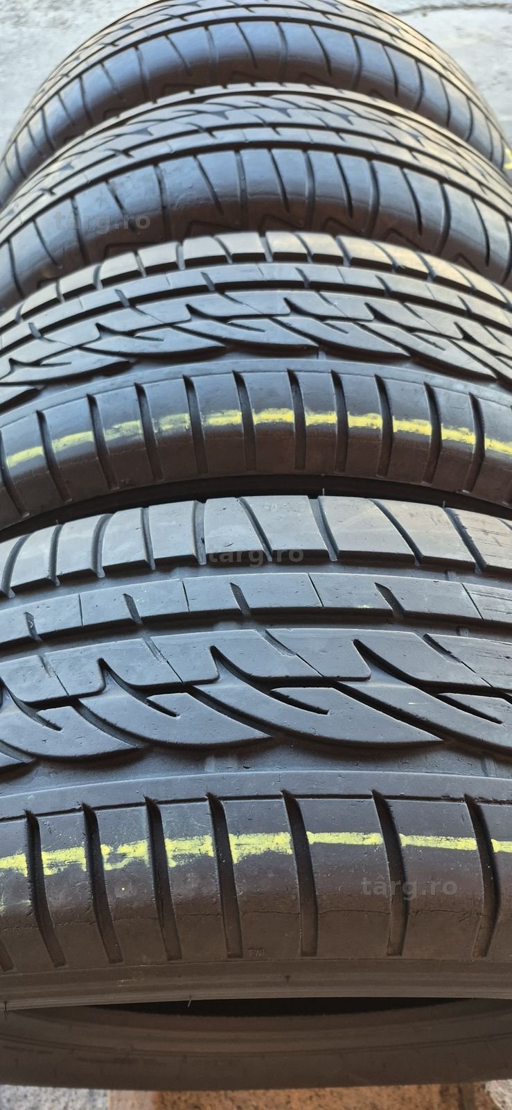 4 anvelope vara Firestone 235/60/16.Pretul este pe bucata. 4