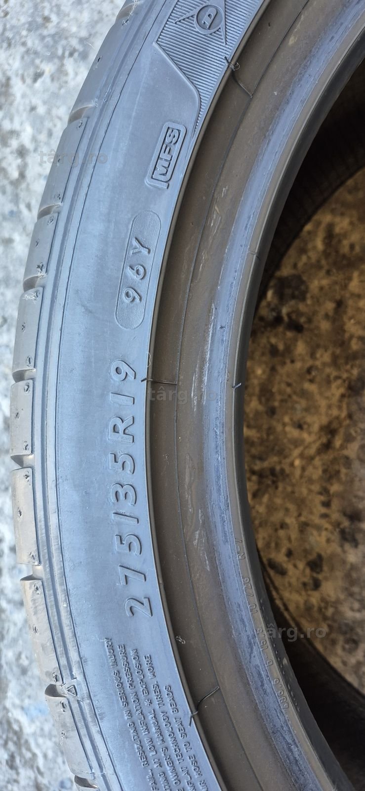 4 anvelope vara runflat Dunlop,fata 245/40/19,spate 275/35/19.Pretul este pe bucata. 7