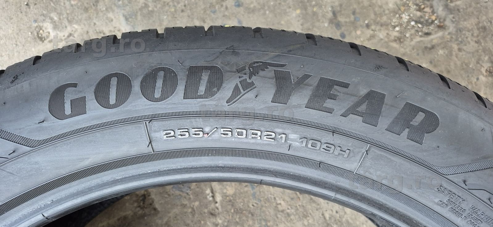 4 anvelope iarna Goodyear 255/50/21.Pretul este pe bucata 4