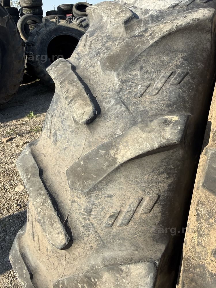 270/95r32 kleber