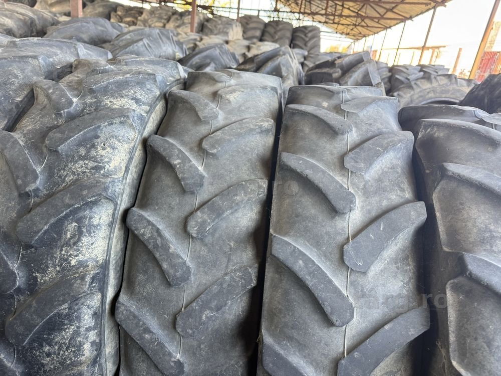 280/70r32 continental sau mitas 2
