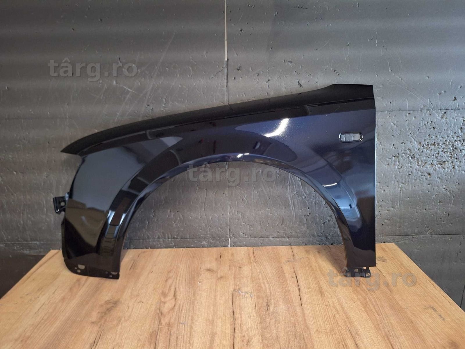 Aripa Fata Stanga Audi A4 B6 An 2000-2004 (LZ5L (Albastru))