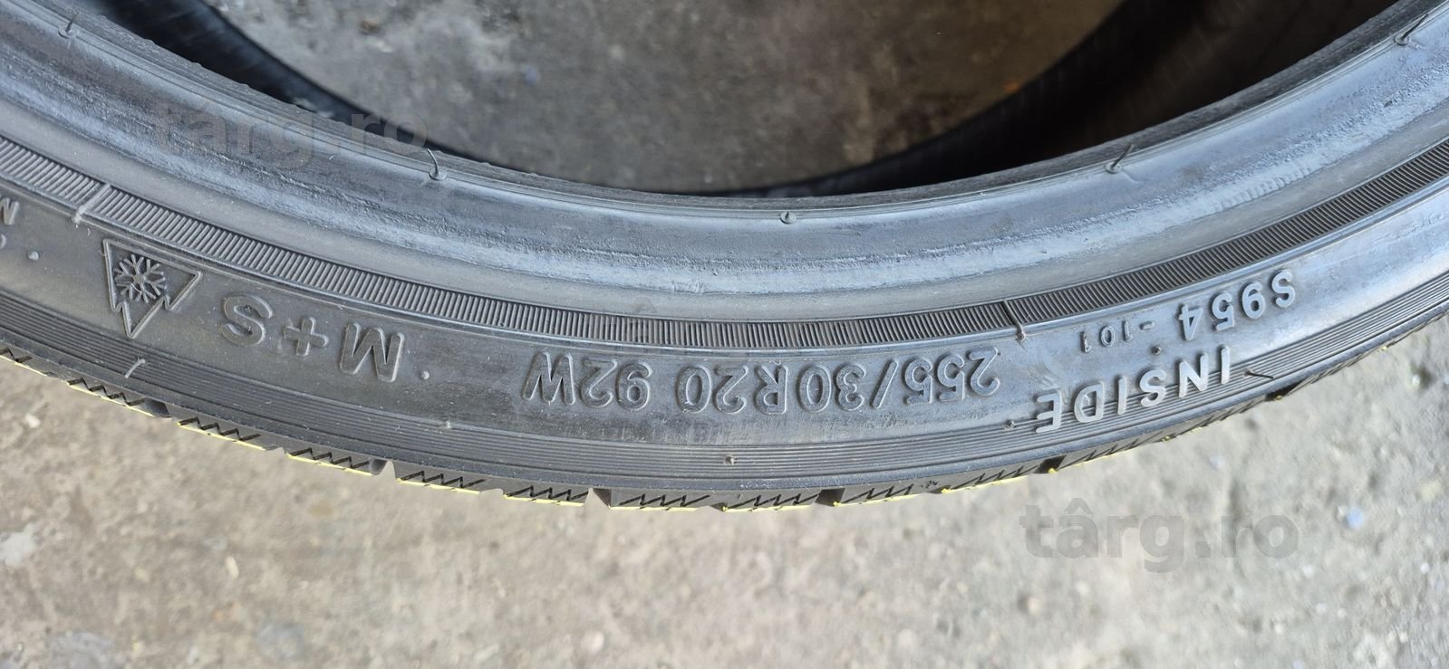 4 anvelope iarna ca si noi Toyo,255/30/20.Pretul este pe bucata. 6