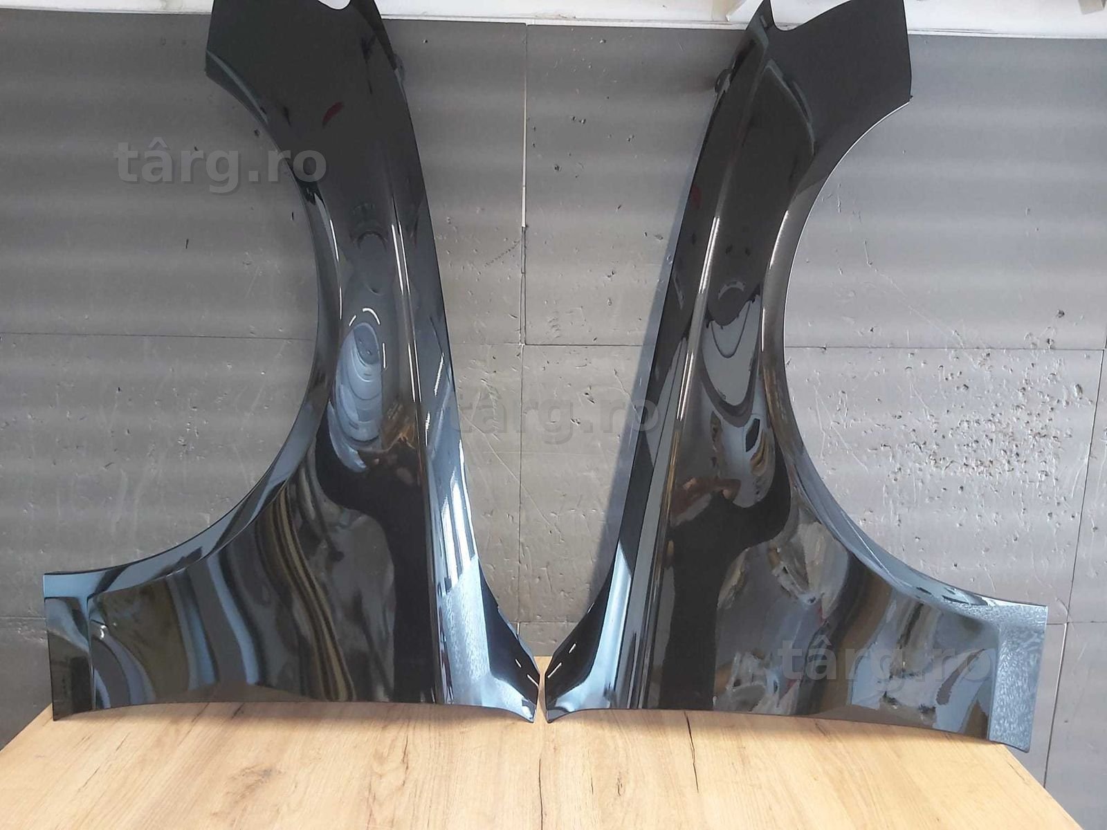 Aripa Fata Dreapta + Stanga Audi A4 B8 An 2007-2011 LZ9Y Negru