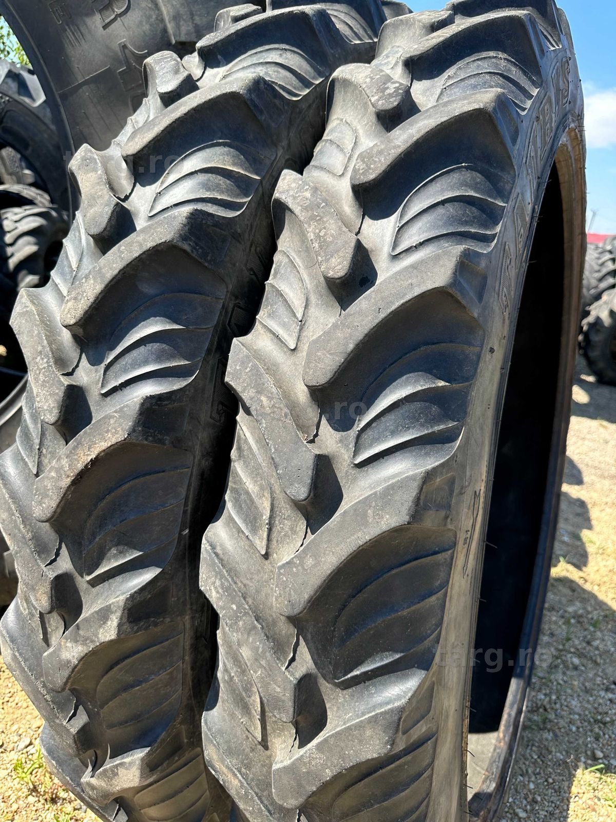 Anvelope sh 9.5 R44