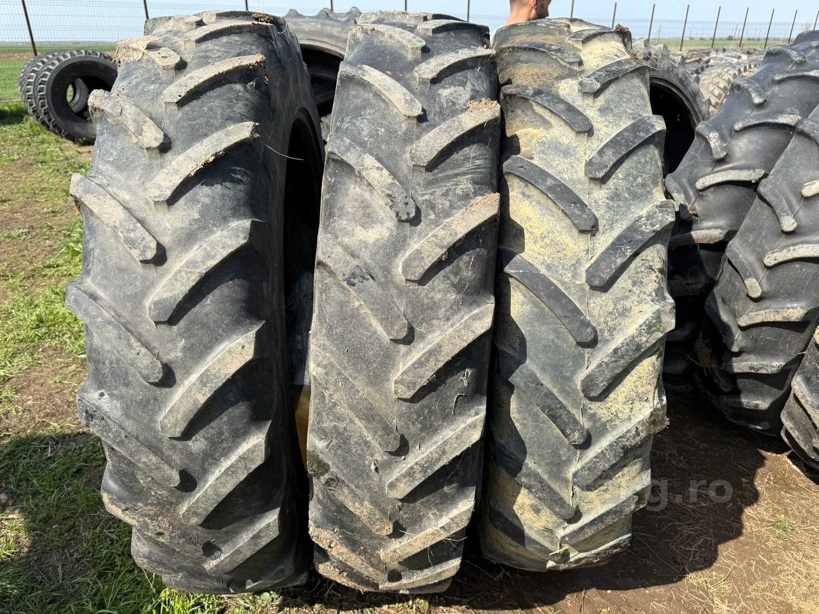 Cauciucuri 12.4 R38 Michelin