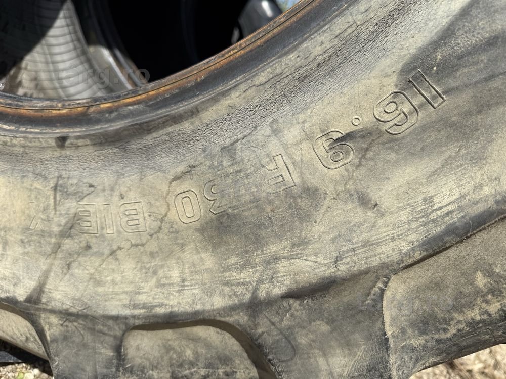 16,9r30 michelin 5