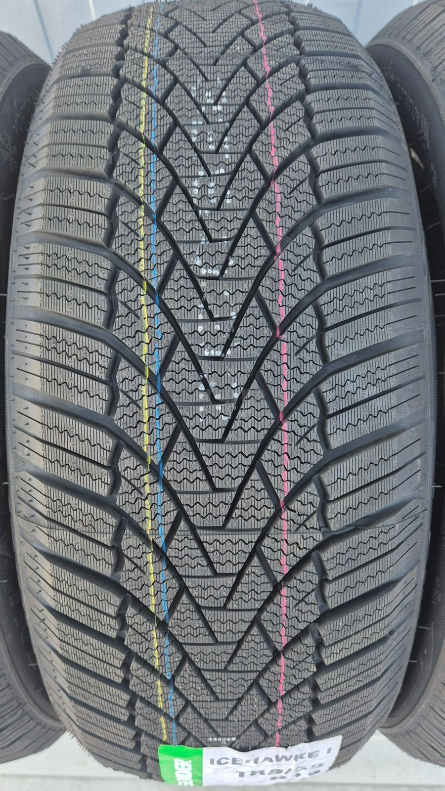 185/55 R14 80H  GRENLANDER Icehawke  Anvelope de iarna M+S 4
