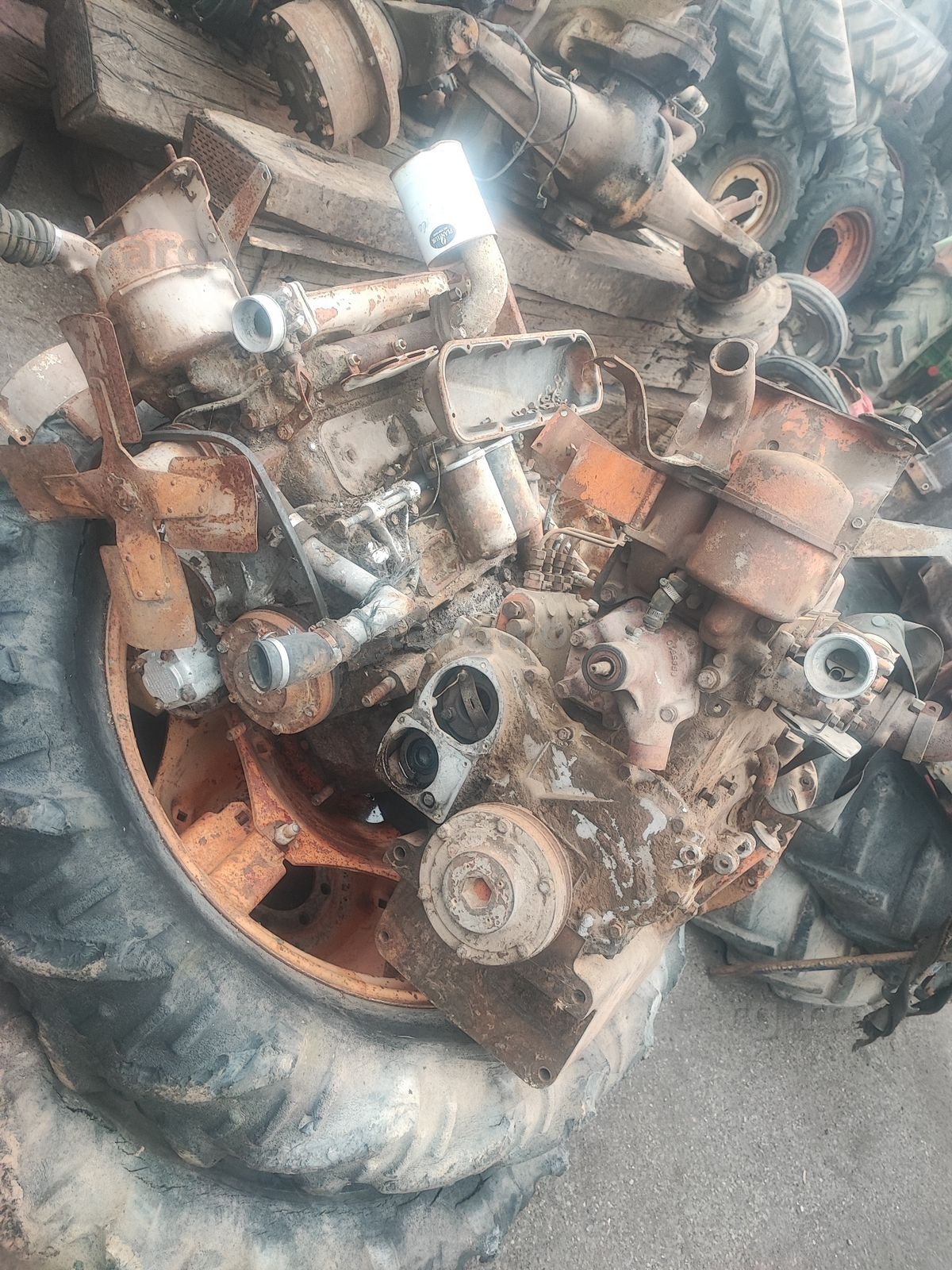 Motor tractor fiat 415