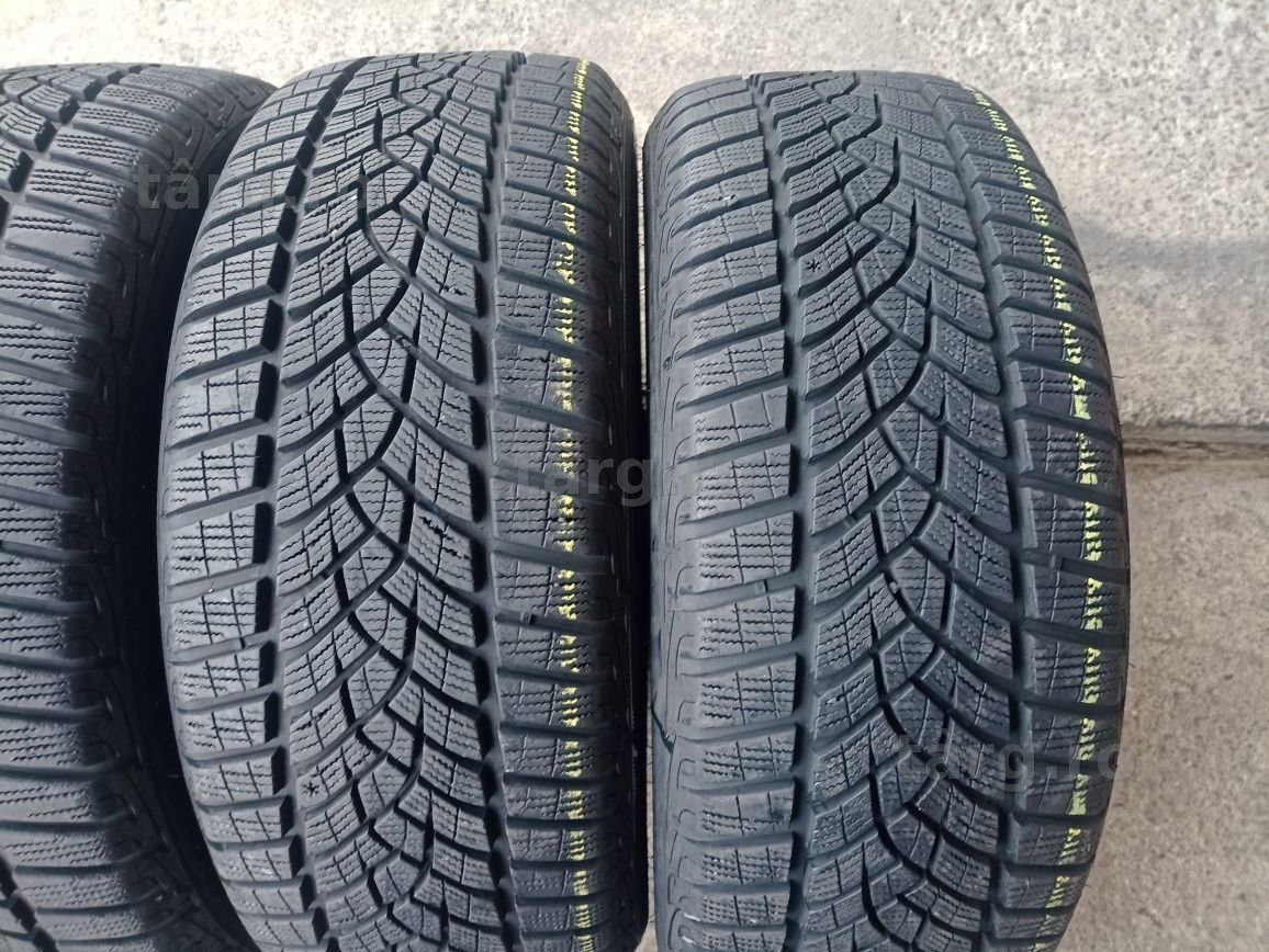 4 anvelope de iarna ca si noi Goodyear 215/50 R18 dot 4919 3