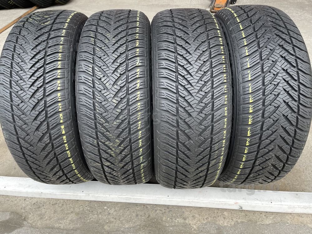 4 anvelope de iarna 195/55/16 GOODYEAR RFT 5