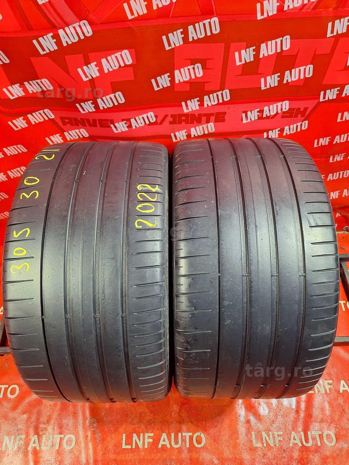 Anvelope de VARA - 305/30/21 - PIRELLI - 5.50 MM - DOT 2022 !
