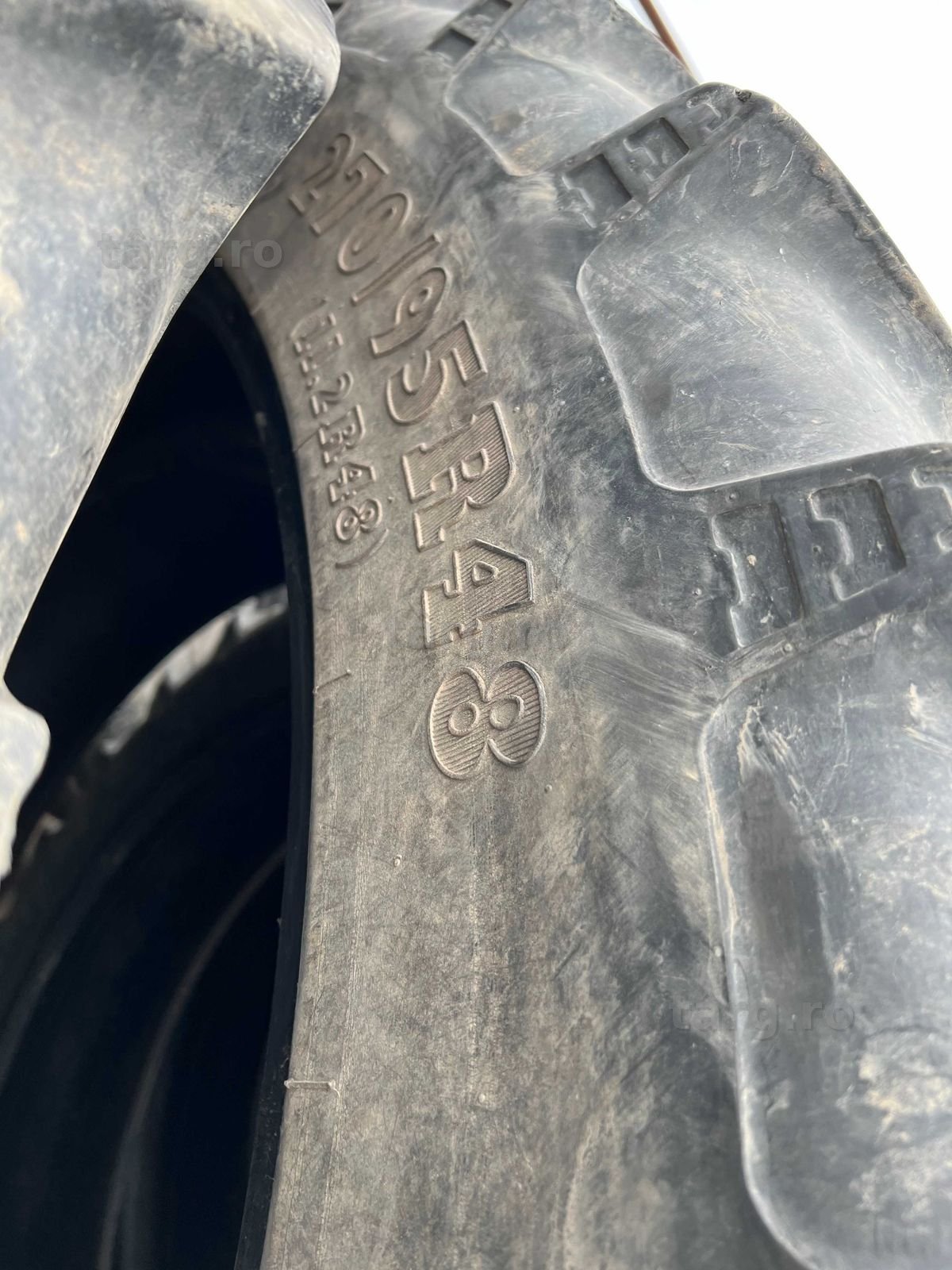Anvelope sh 11.2 R48 BKT 3
