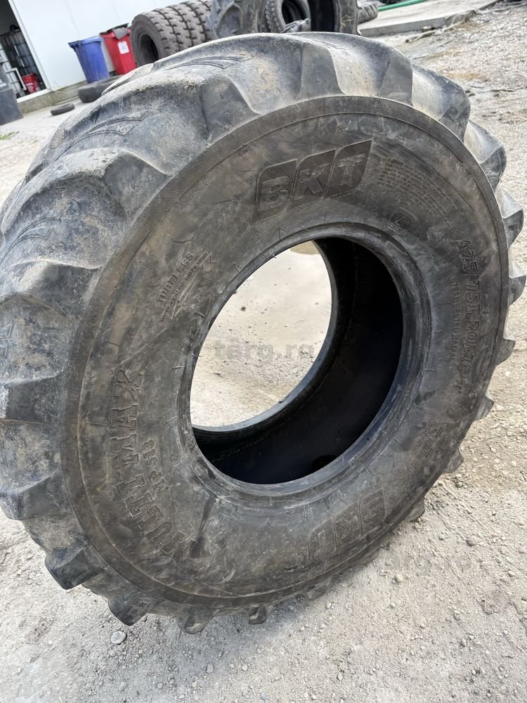 425/75r20 bkt tractor 4