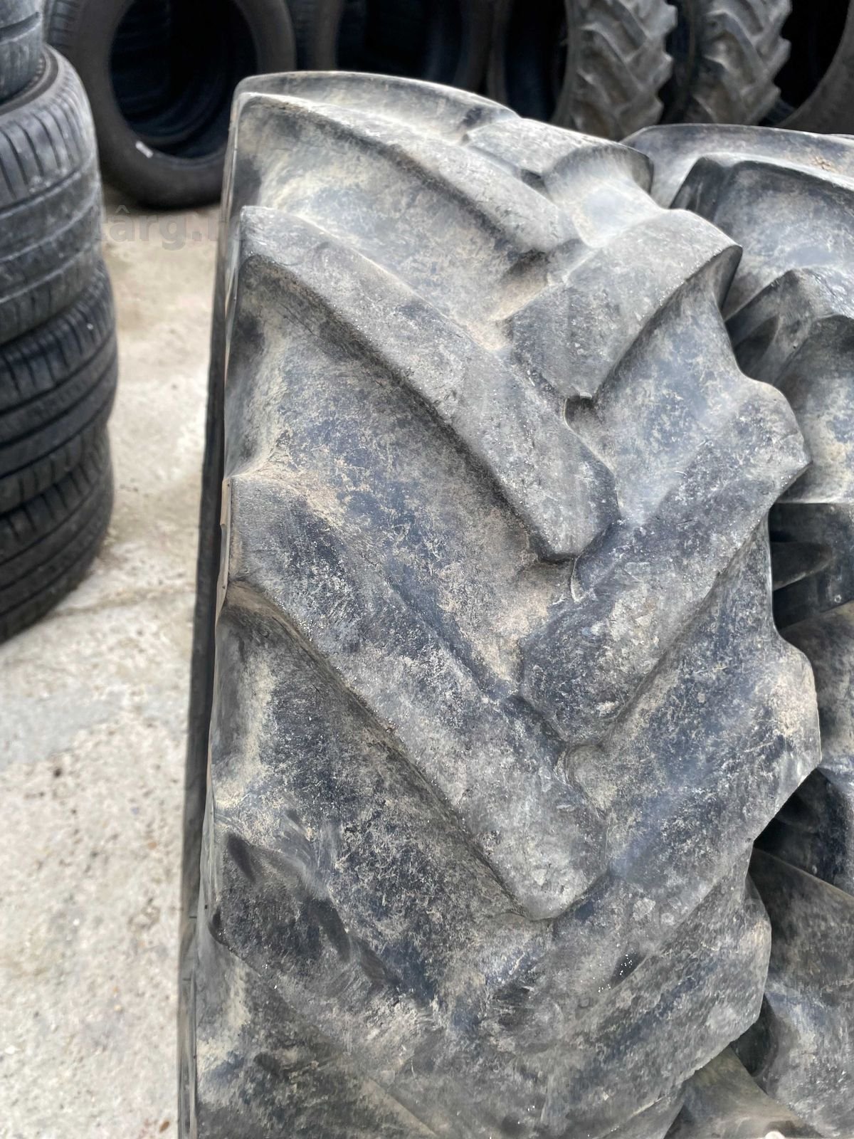 Anvelope 275.70 R16 5
