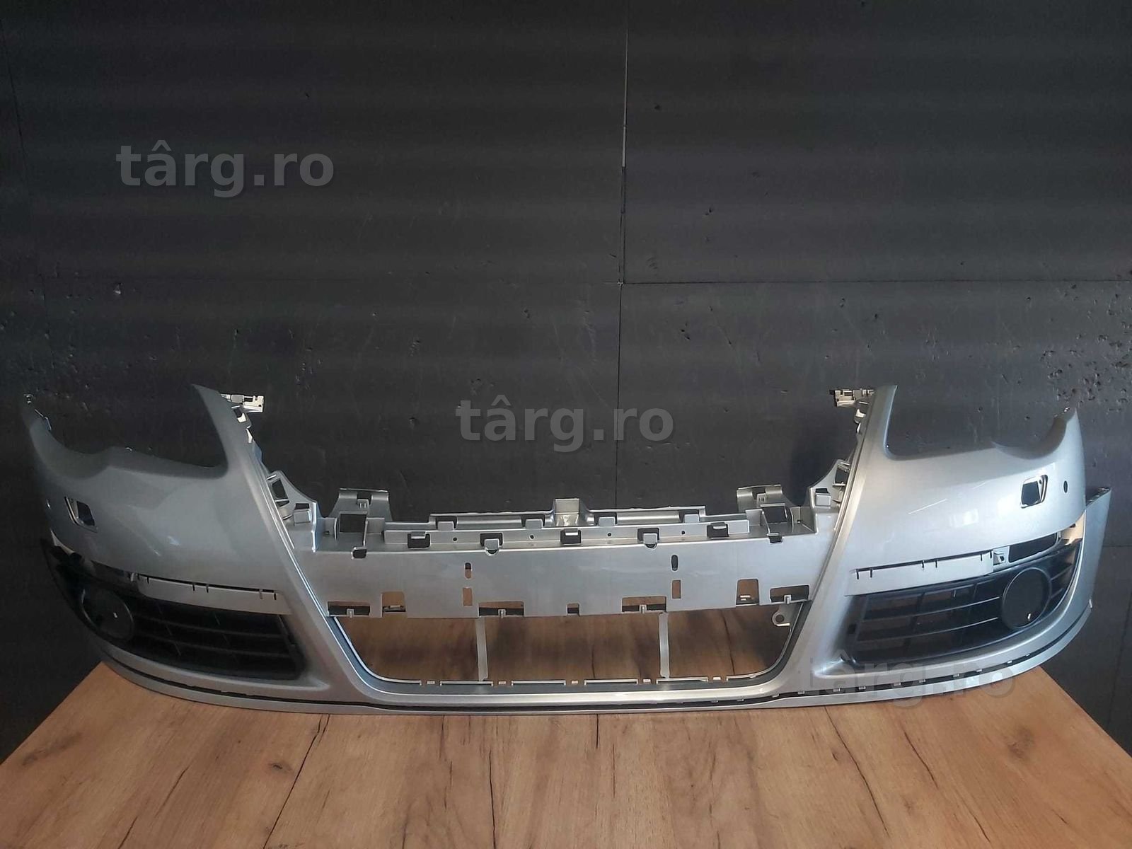Pachet Bara Fata+Grila Bara Fata VW Passat B6 05-11 (LR7L (Auriu))