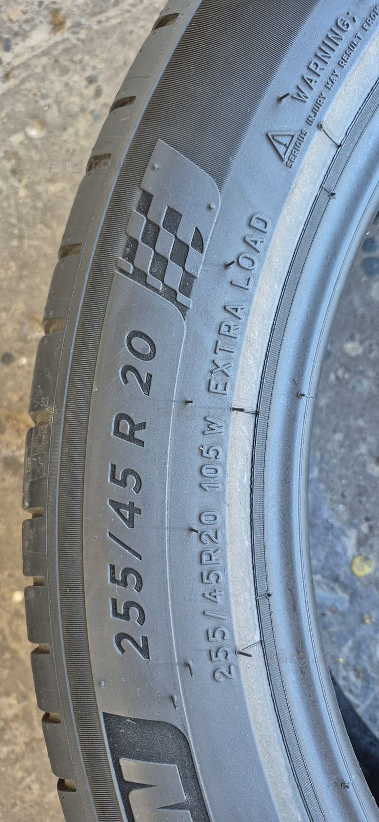 4 anvelope vara Michelin,fata 255/45/20,spate 285/40/20,dot 2020/2021.Pretul este pe bucata. 5
