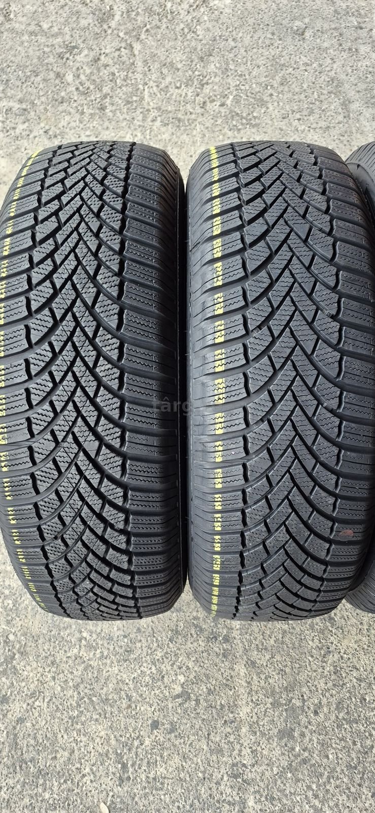 4 anvelope iarna Bridgestone 235/65/18.Pretul este pe bucata. 2