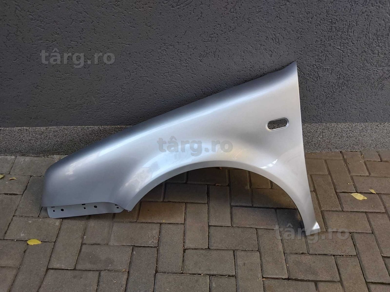 Aripa Fata Stanga VW Golf 4 IV 1998-2004 Gri Deschis