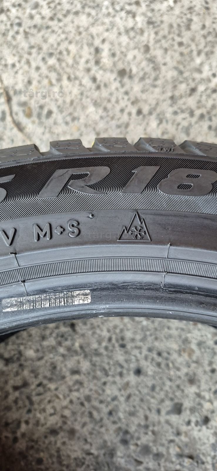 4 anvelope iarna Pirelli 235/45/18.Pretul este pe bucata. 8