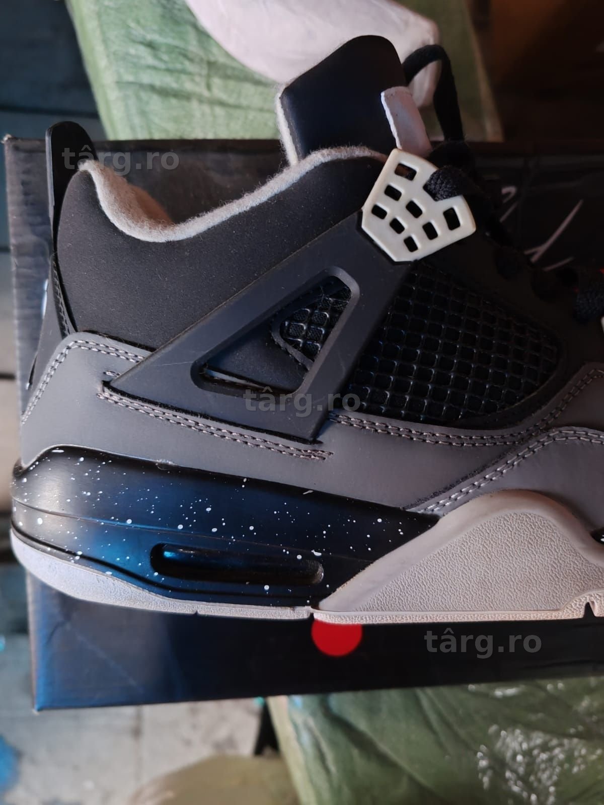 Jordan 4 retro fear 8