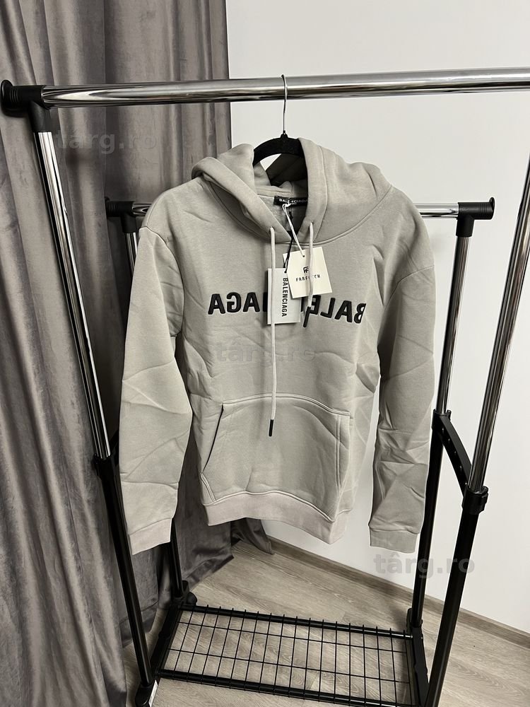 Hanorac BALENCIAGA super calitate