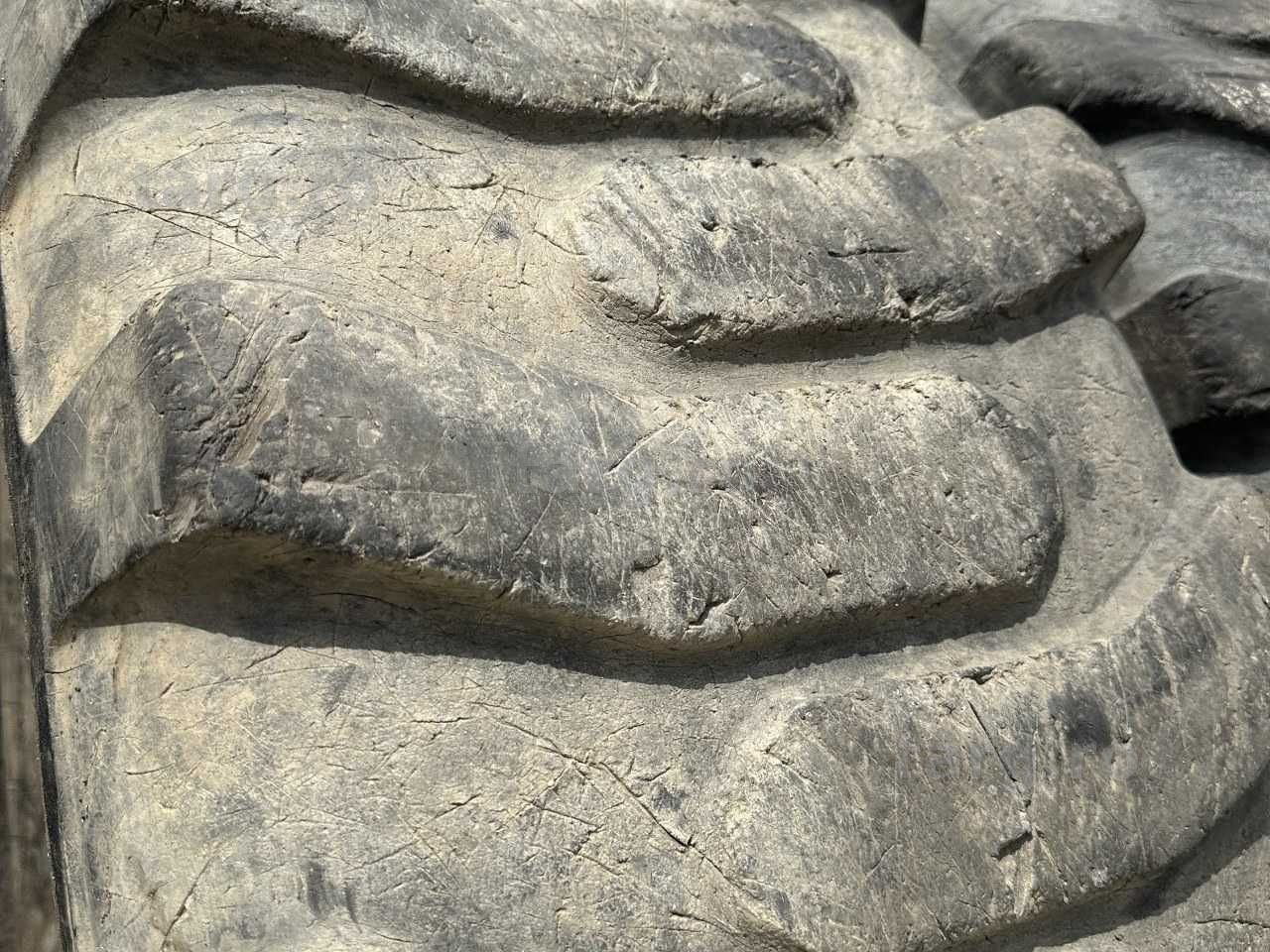 Cauciucuri BKT 17.5 R25 4