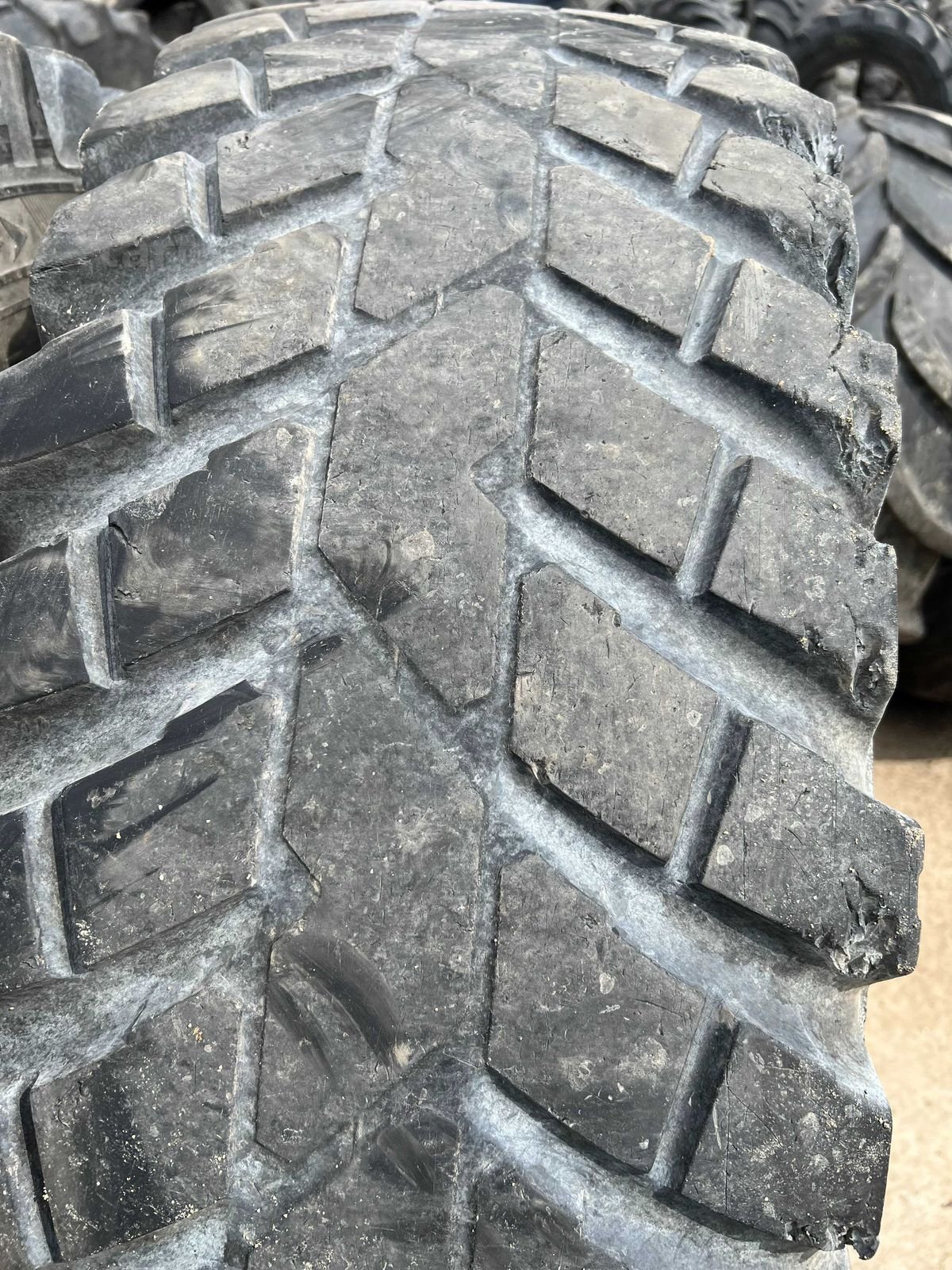 Anvelope sh 16.9 R28 Nokian 4