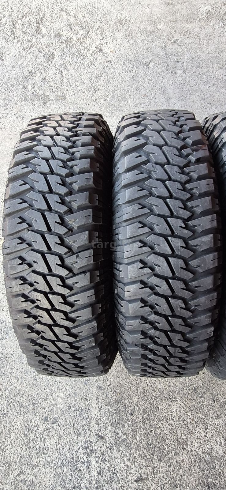 4 anvelope M+S M/T Goodyear 235/85/16.Pretul este pe bucata. 2