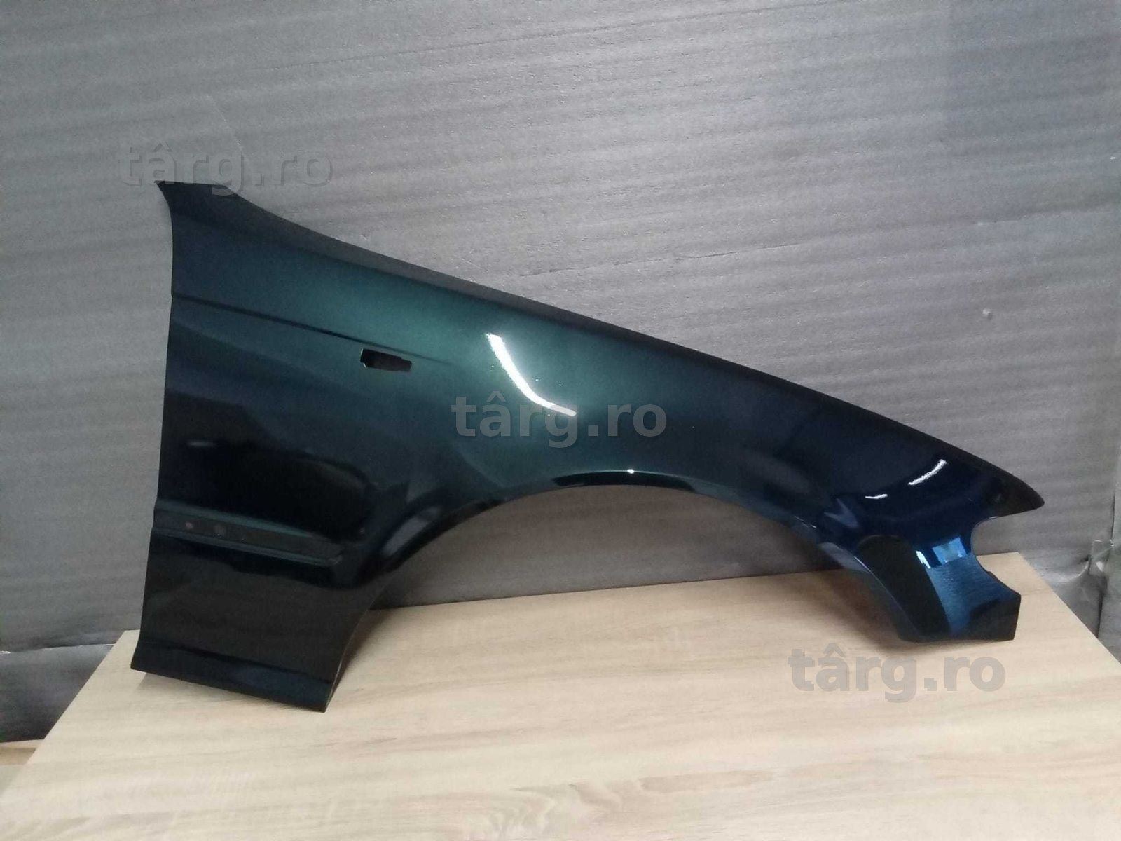 Aripa Fata Dreapta BMW E46 FSL An 2002-2005 (Verde)