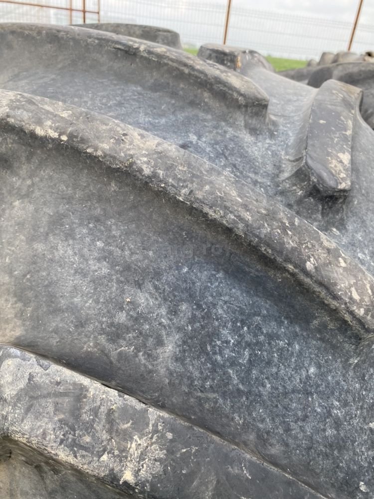 600/65r28 3