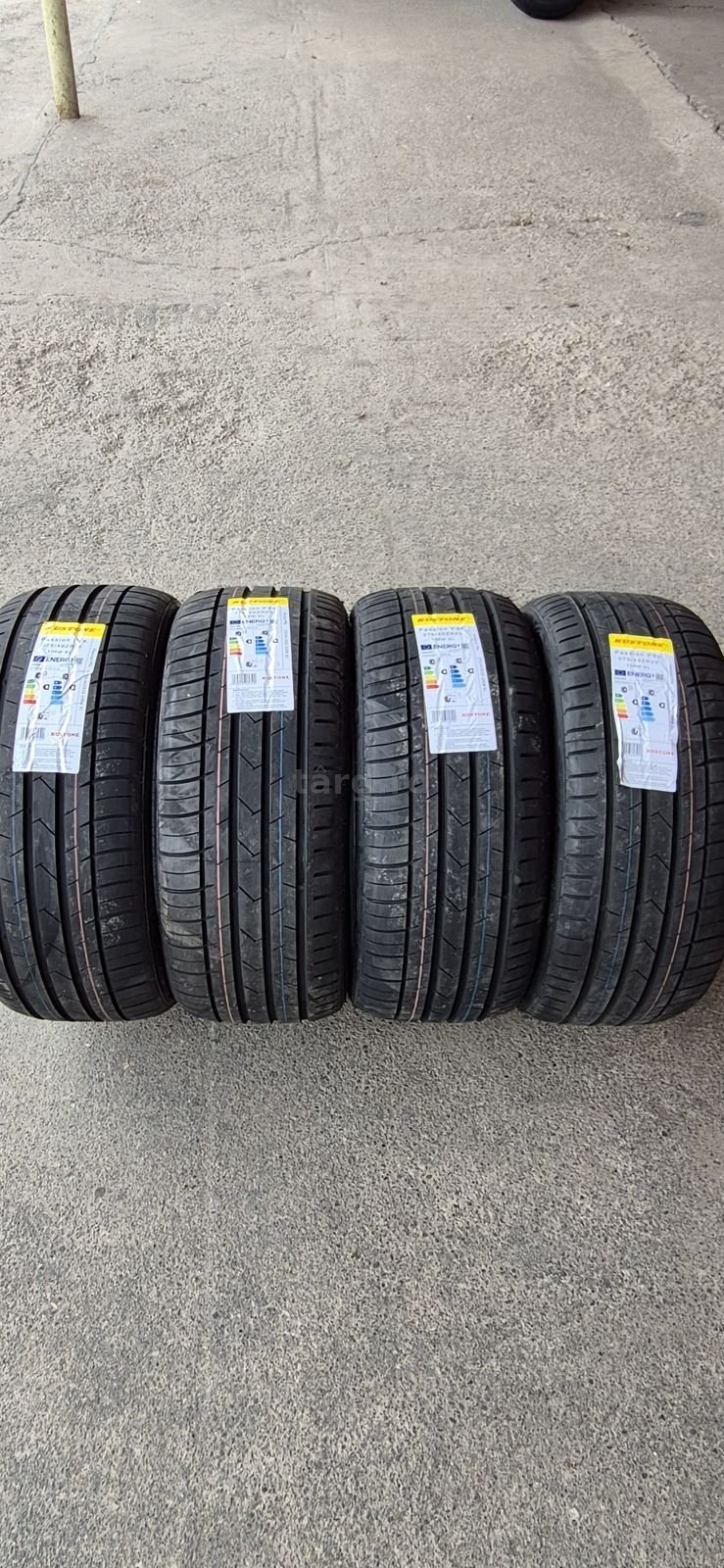 4 anvelope vara noi Kustone 275/40/20,dot 2025.Pretul este pe bucata.