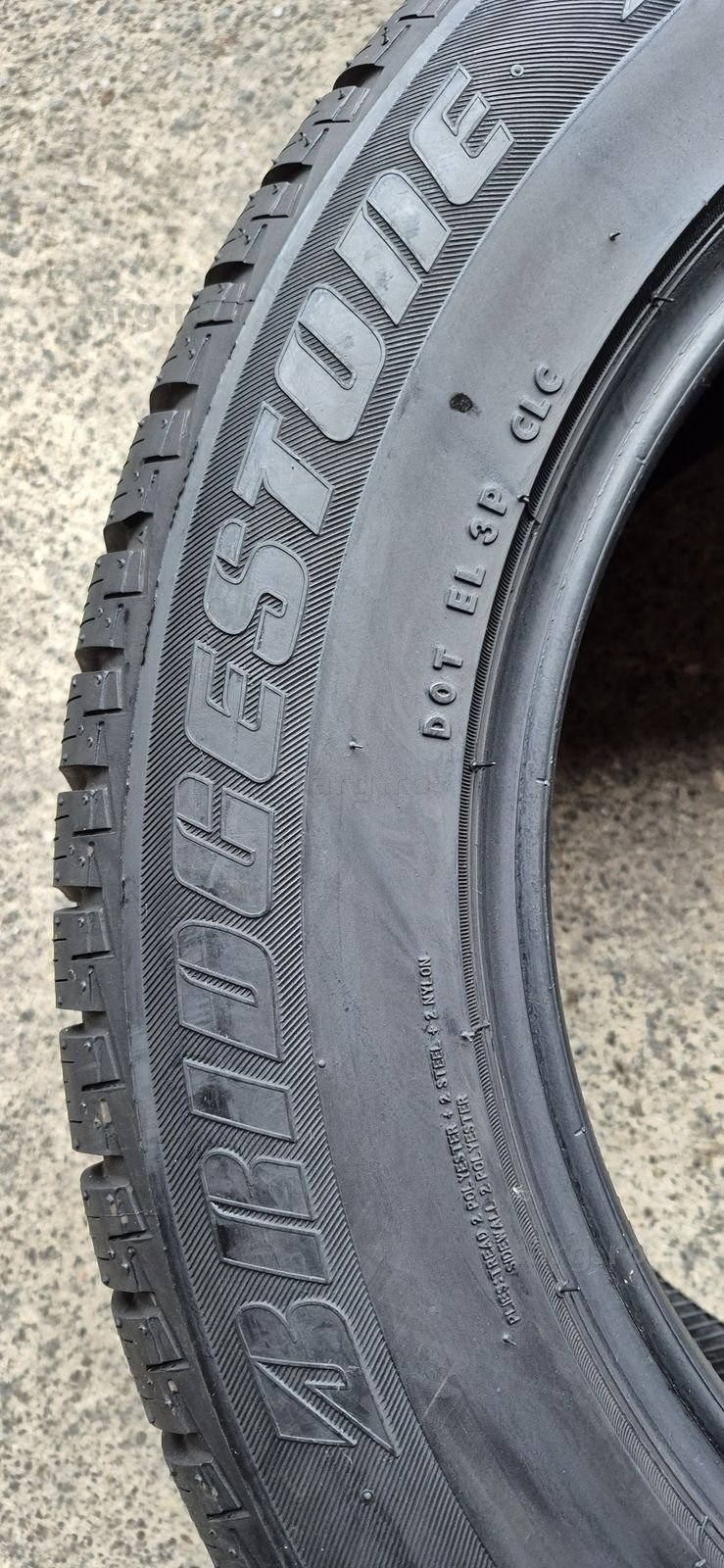 4 anvelope iarna Bridgestone 255/55/17.Pretul este pe bucata 4