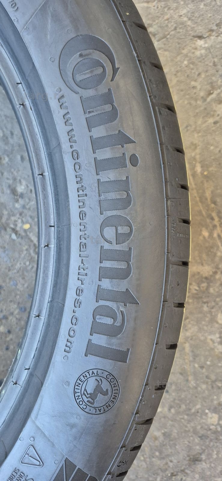 4 anvelope vara runflat Continental 225/50/18.Pretul este pe bucata. 4