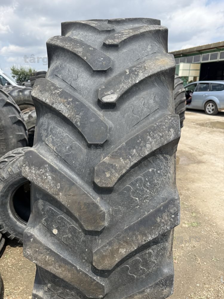 520/85r42 bkt 3