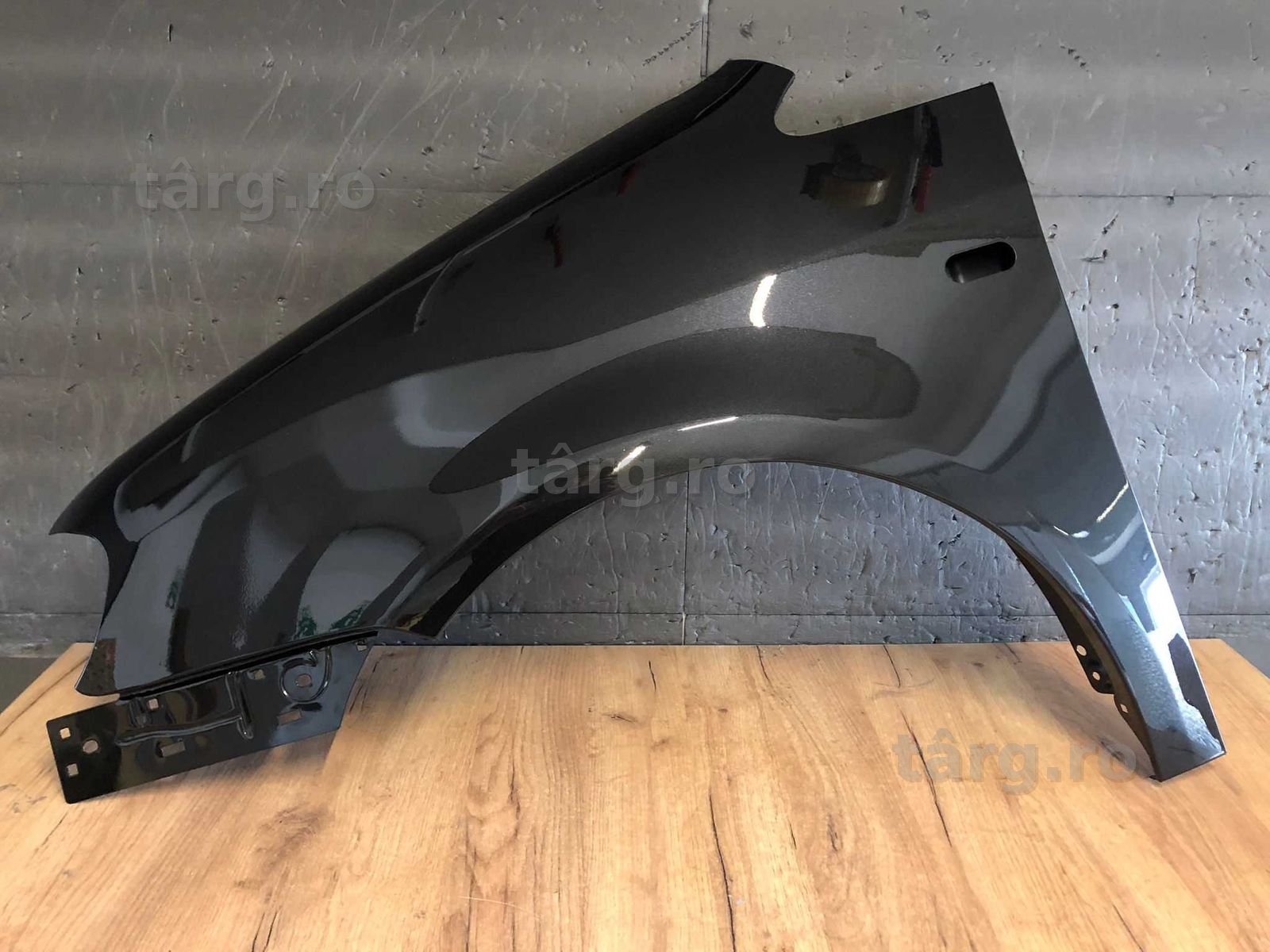 Aripa Fata Stanga VW Caddy An 2010-2015 (LC9Z (Negru))