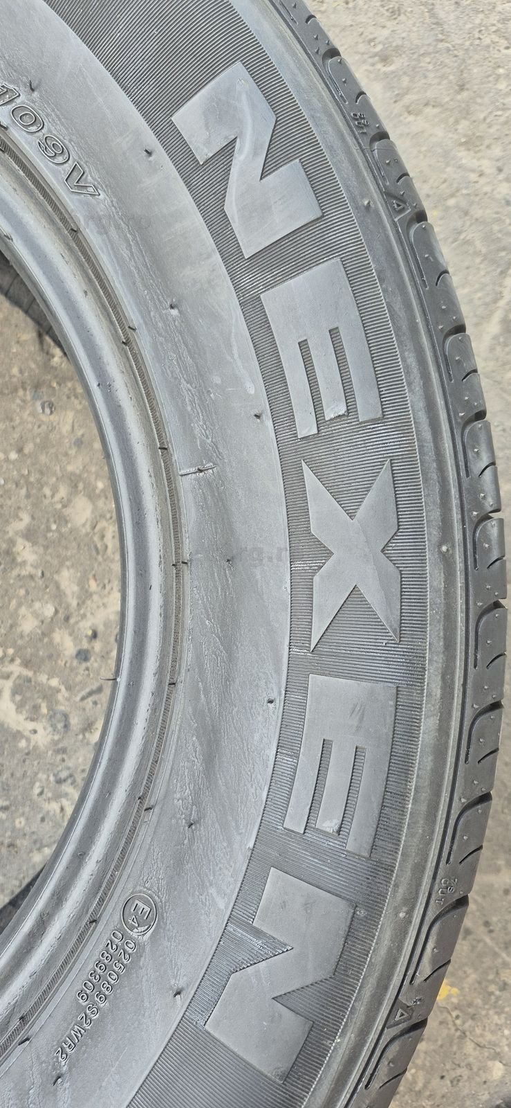 2 anvelope vara Nexen 275/55/17.Pretul este pe bucata. 3