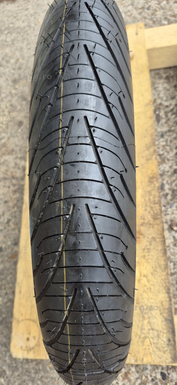 O anvelopa moto fata noua Michelin 110/80 R19M/C,dot 2019. 3