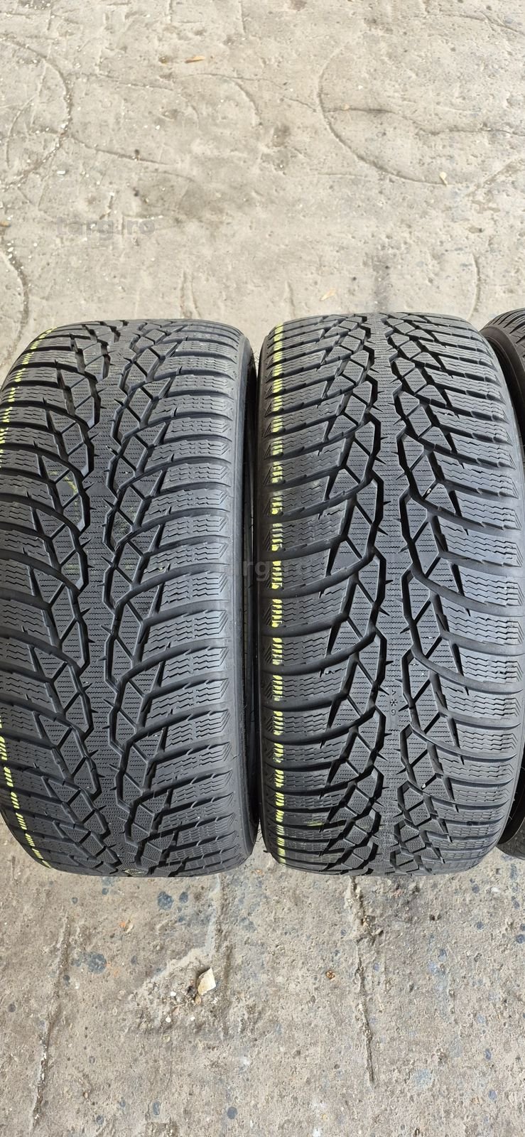 4 anvelope iarna Nokian 235/35/19.Pretul este pe bucata. 2