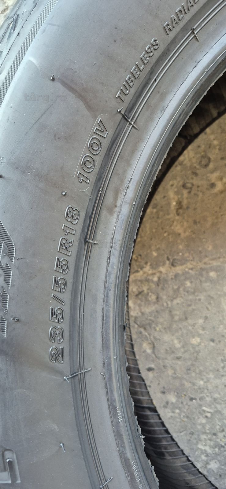 4 anvelope vara, doua noi,doua ca noi Bridgestone 235/55/18.Pretul este pe bucata. 6