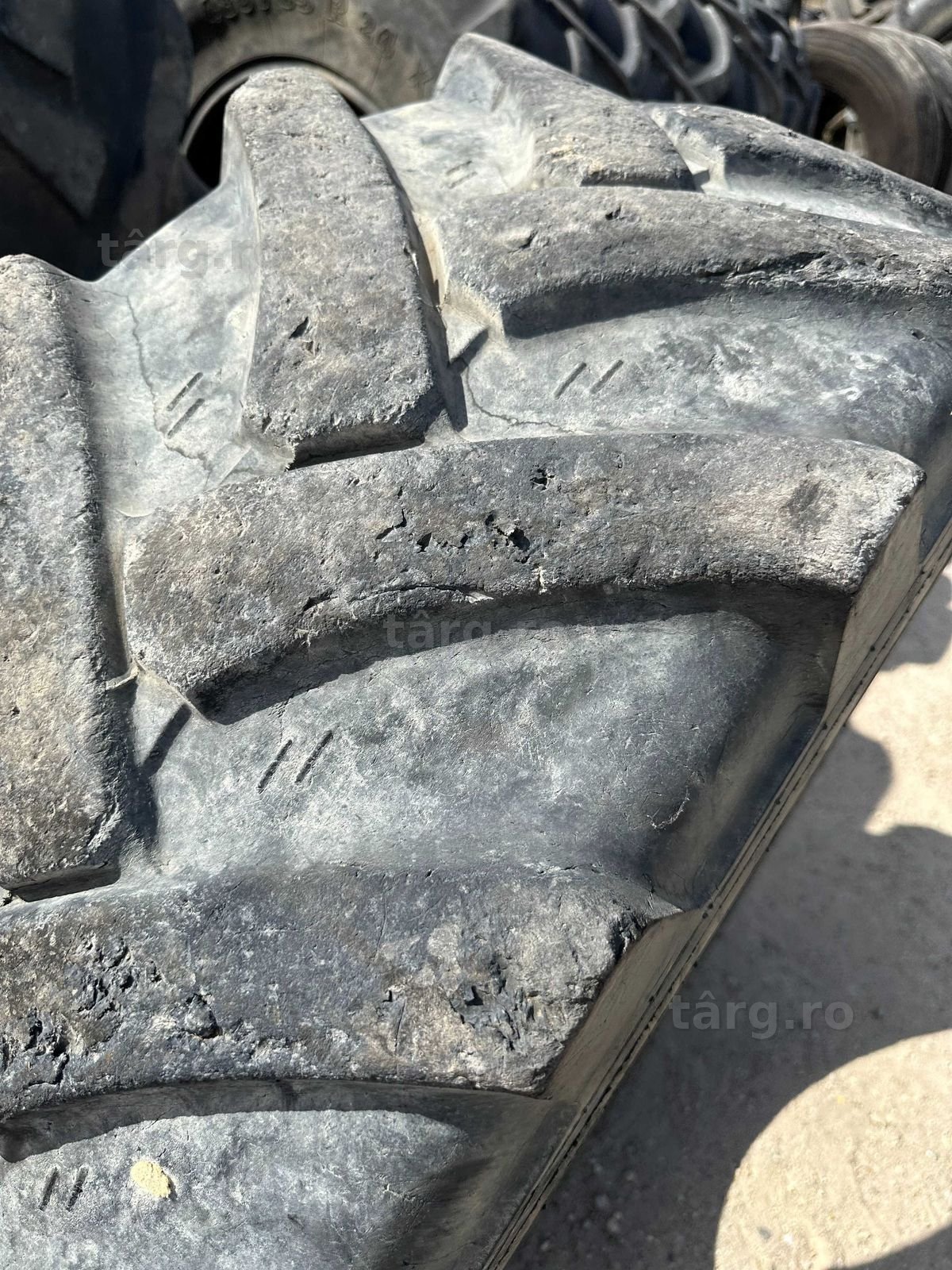 Cauciucuri 405/70 R24