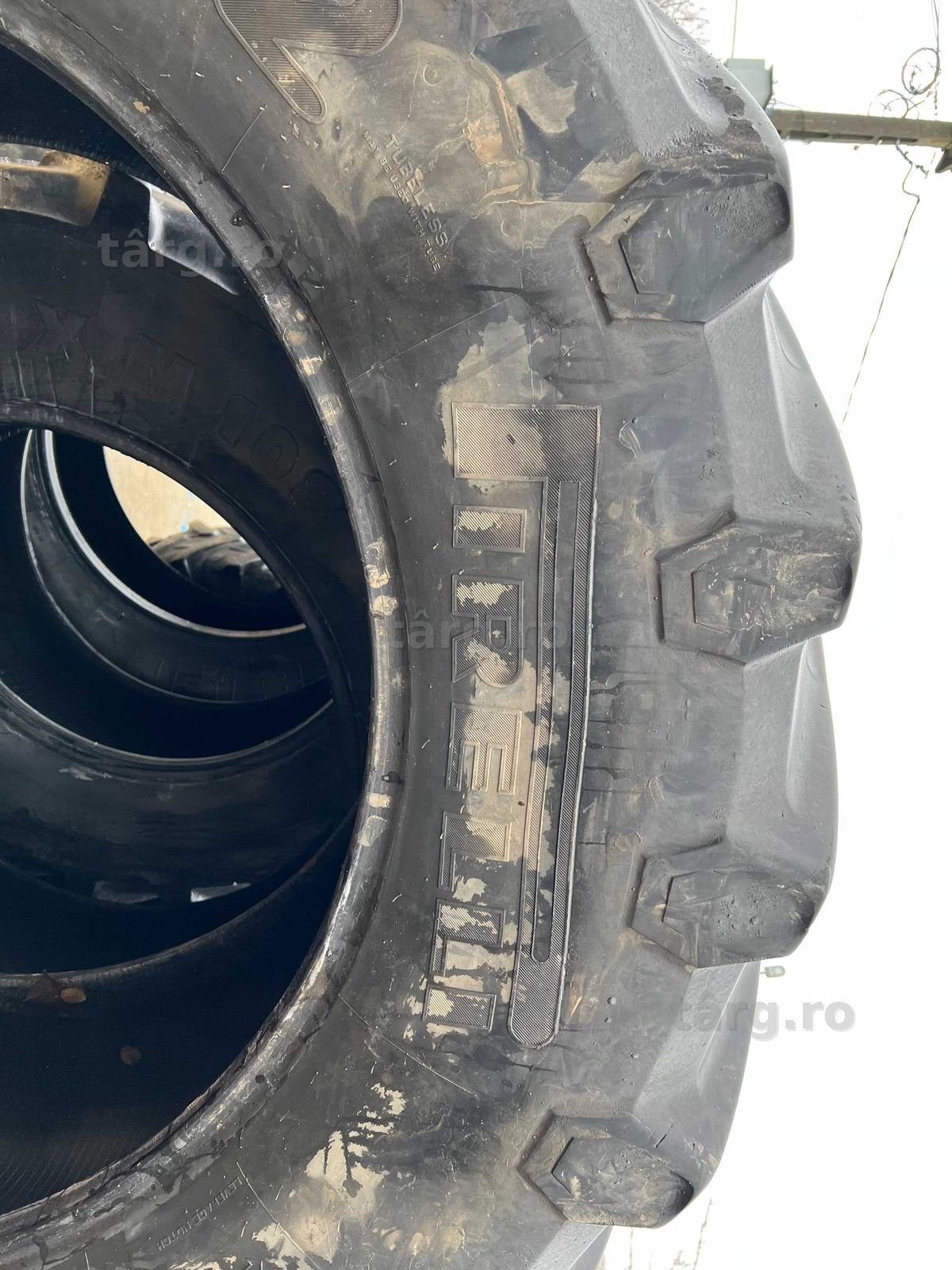 cauciuc 650.65 R42 Pirelli 3