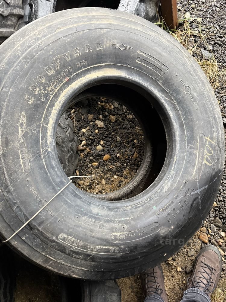 12,5-16 goodyear remorca 4