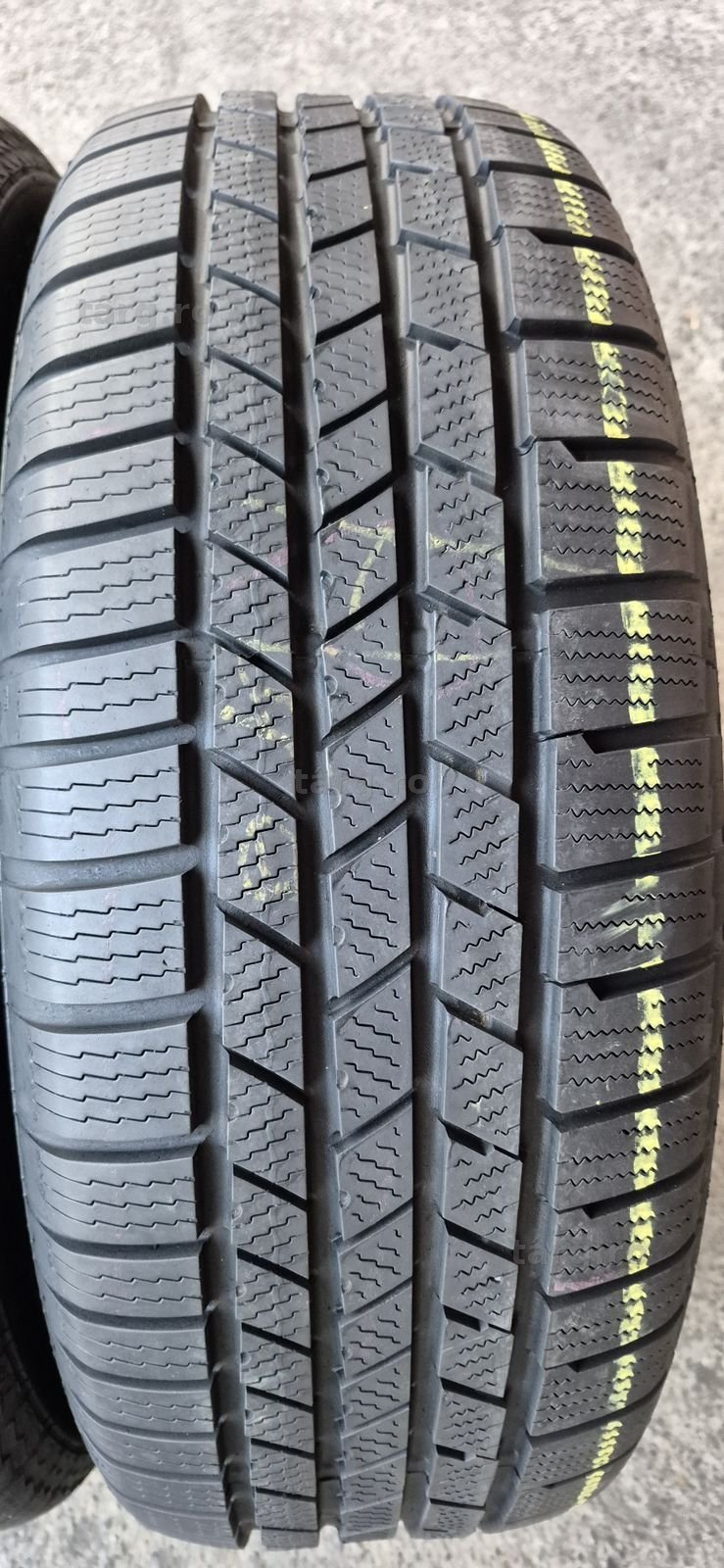 4 anvelope iarna ca noi Continental 235/60/17.Pretul este pe bucata 3