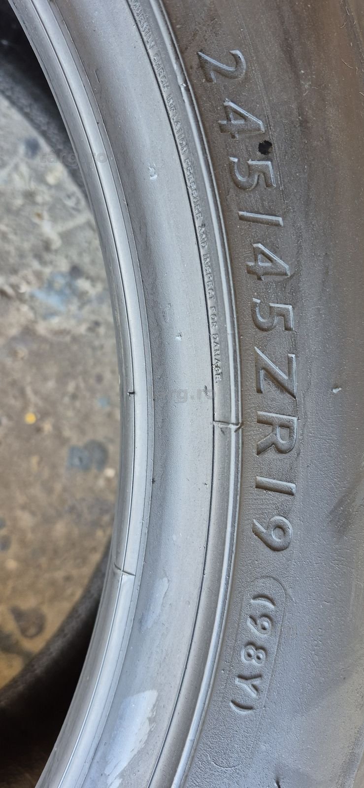 4 anvelope vara noi,fata Dunlop 245/45/19,spate Continental 275/40/19.Pretul este pe bucata. 5