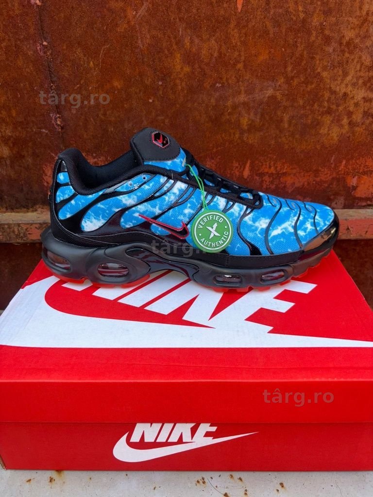 Nike air max plus,. 5