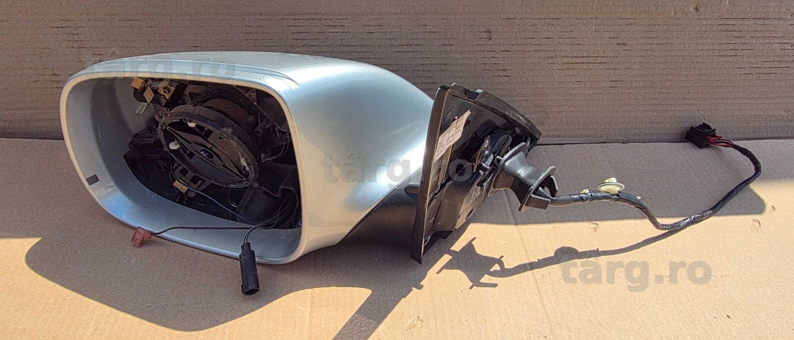 Oglinda stanga AUDI Q5 8R 2009 / 2010 2011 / 2012 2013