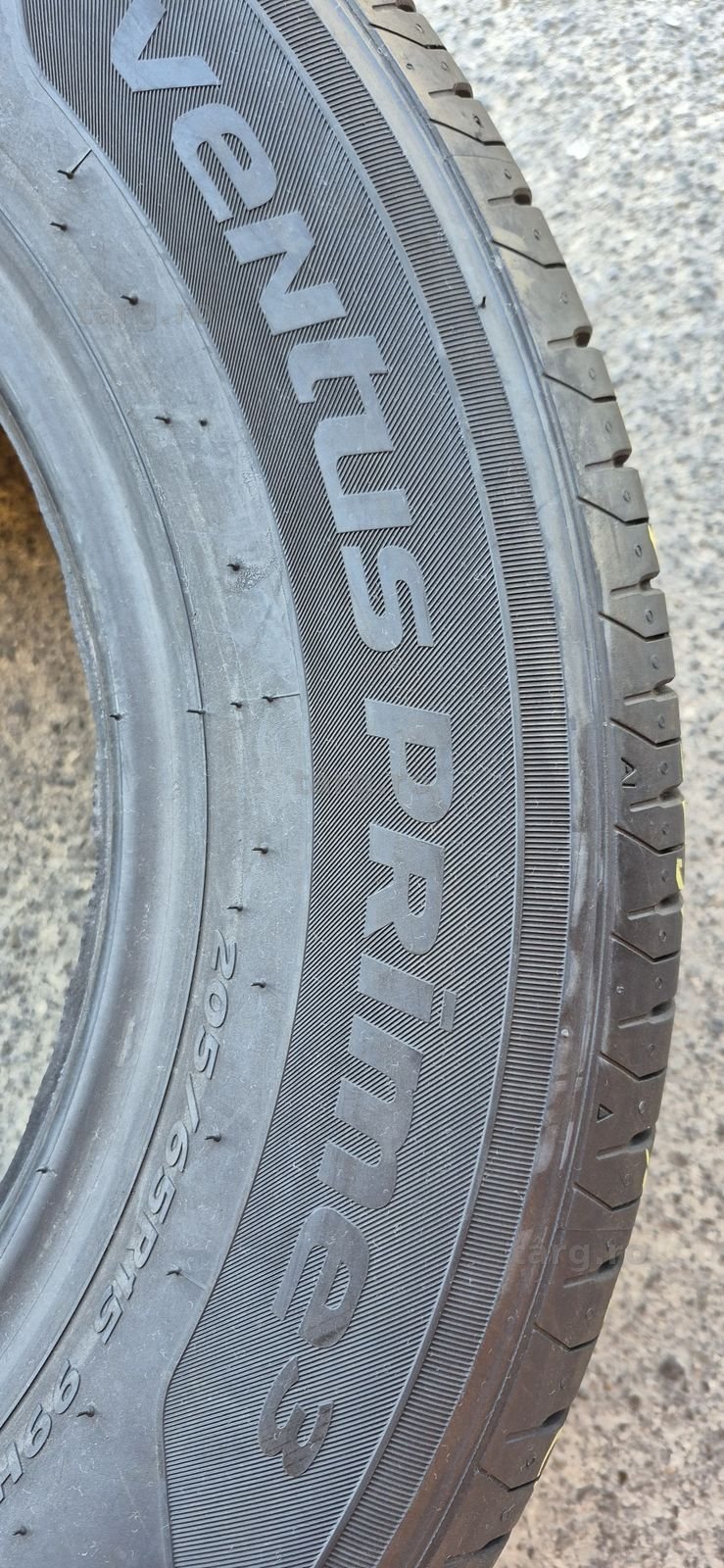 2 anvelope vara ca noi Hankook 205/65/15,dot 2023.Pretul este pe bucata 4